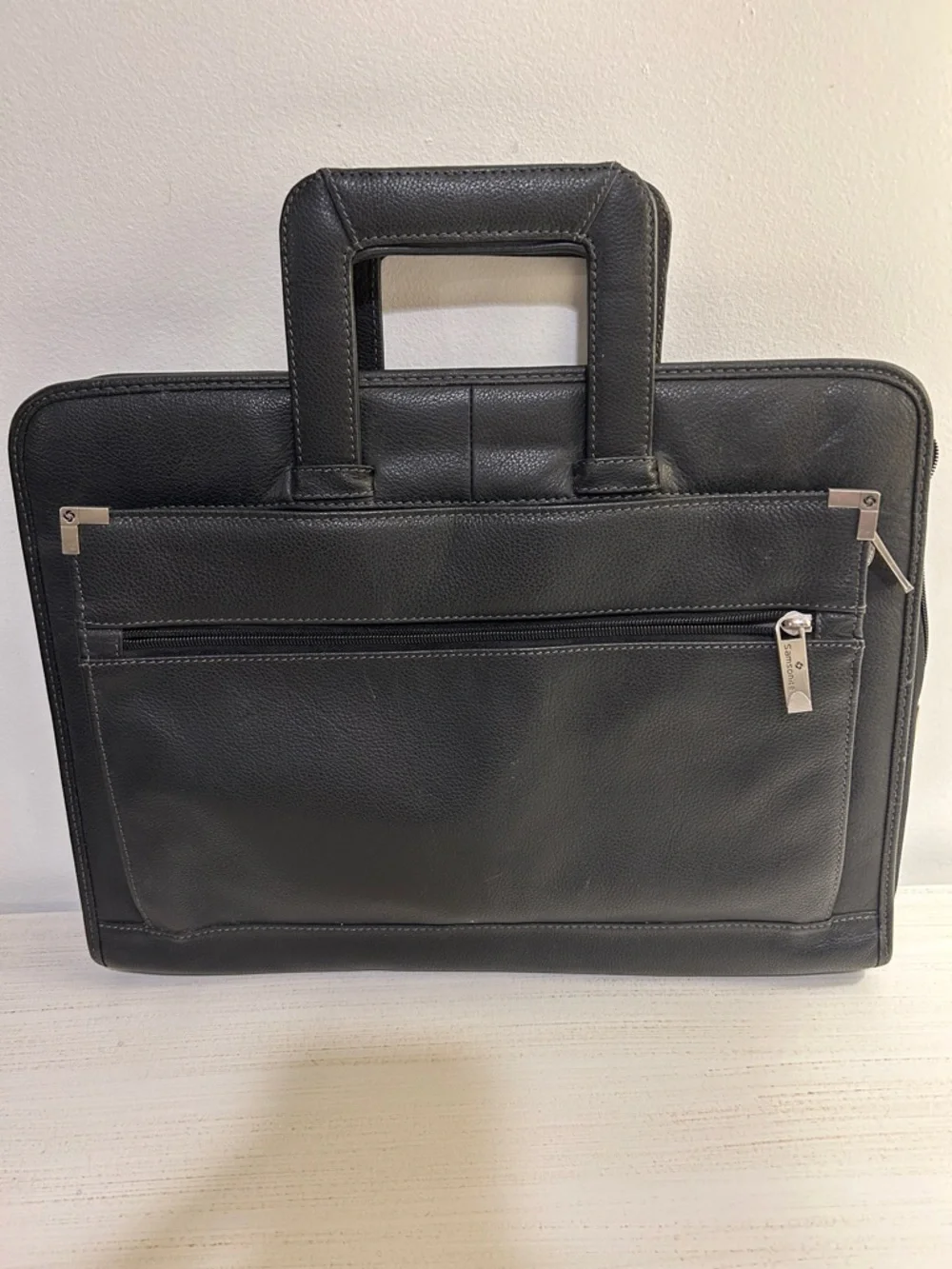 Samsonite Black vinyl Briefcase with Front Zip Pocket